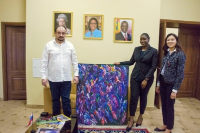 Посольство Гренады и дипломатический клуб Amicabiliti продвигают прекрасное, доброе, вечное