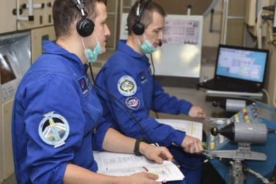 Практические экзамены стартовали у экипажей МКС-64